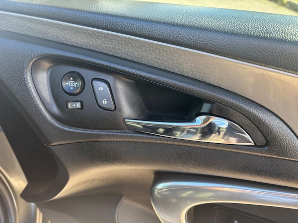 Used Vauxhall Insignia 2017 for sale - 76190892: Photo 16