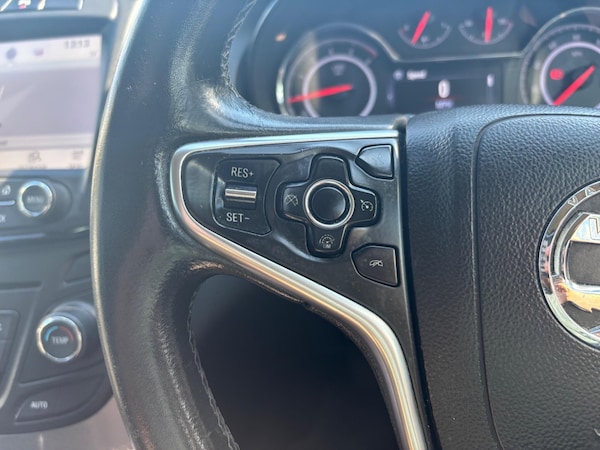 Used Vauxhall Insignia 2017 for sale - 76190892: Photo 26
