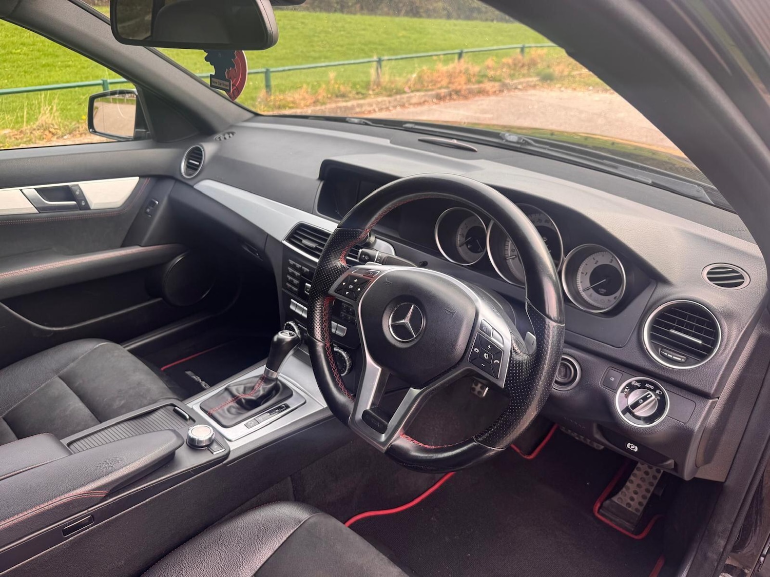 Used Mercedes-Benz C Class 2013 for sale - 76232889: Photo 13