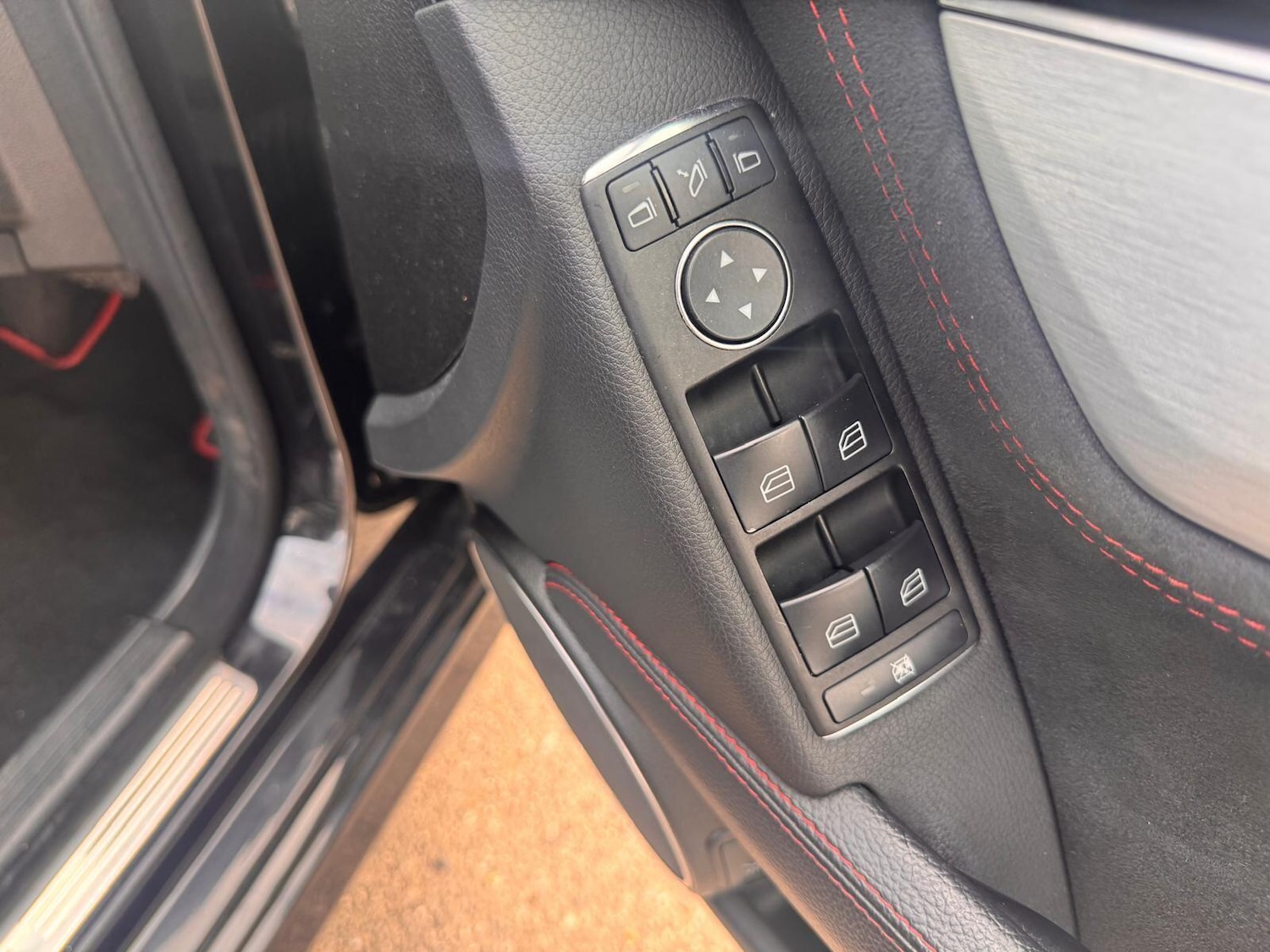 Used Mercedes-Benz C Class 2013 for sale - 76232889: Photo 14