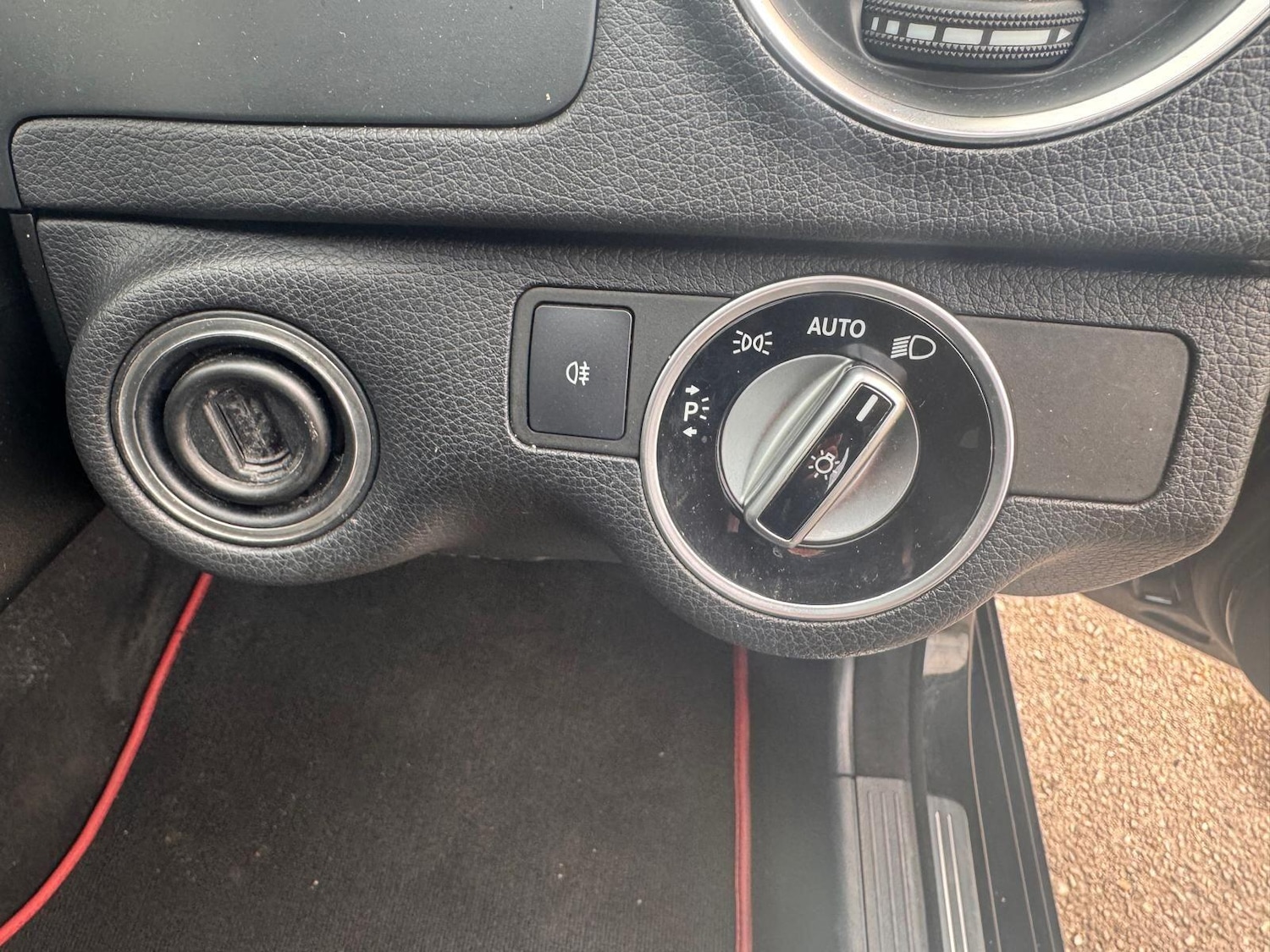 Used Mercedes-Benz C Class 2013 for sale - 76232889: Photo 15