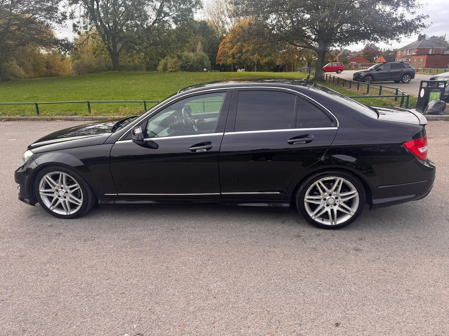 Used Mercedes-Benz C Class 2013 for sale - 76232889: Photo 6