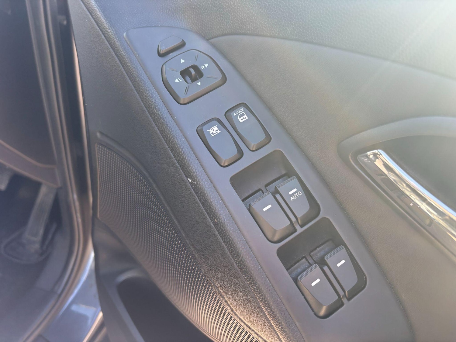 Used Hyundai Ix35 2011 for sale - 77942310: Photo 21