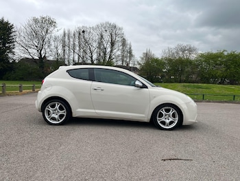 Used Alfa Romeo MiTo 2013 for sale - 78103141: Photo