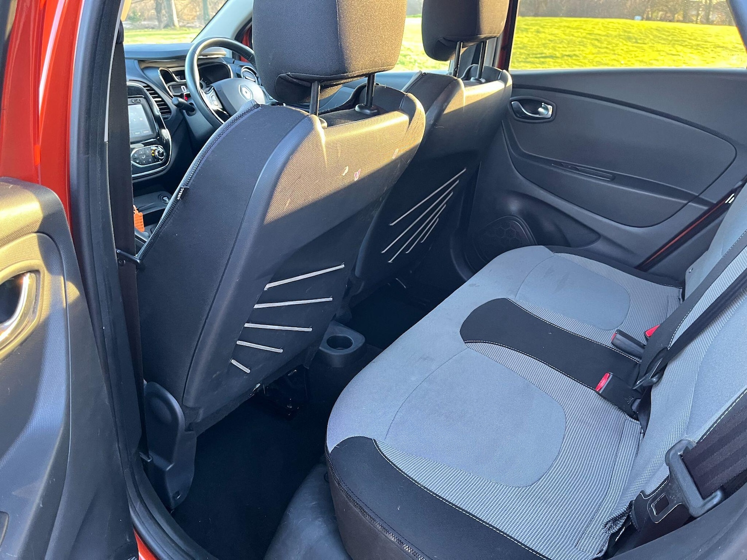 Used Renault Captur 2014 for sale - 77145912: Photo 13