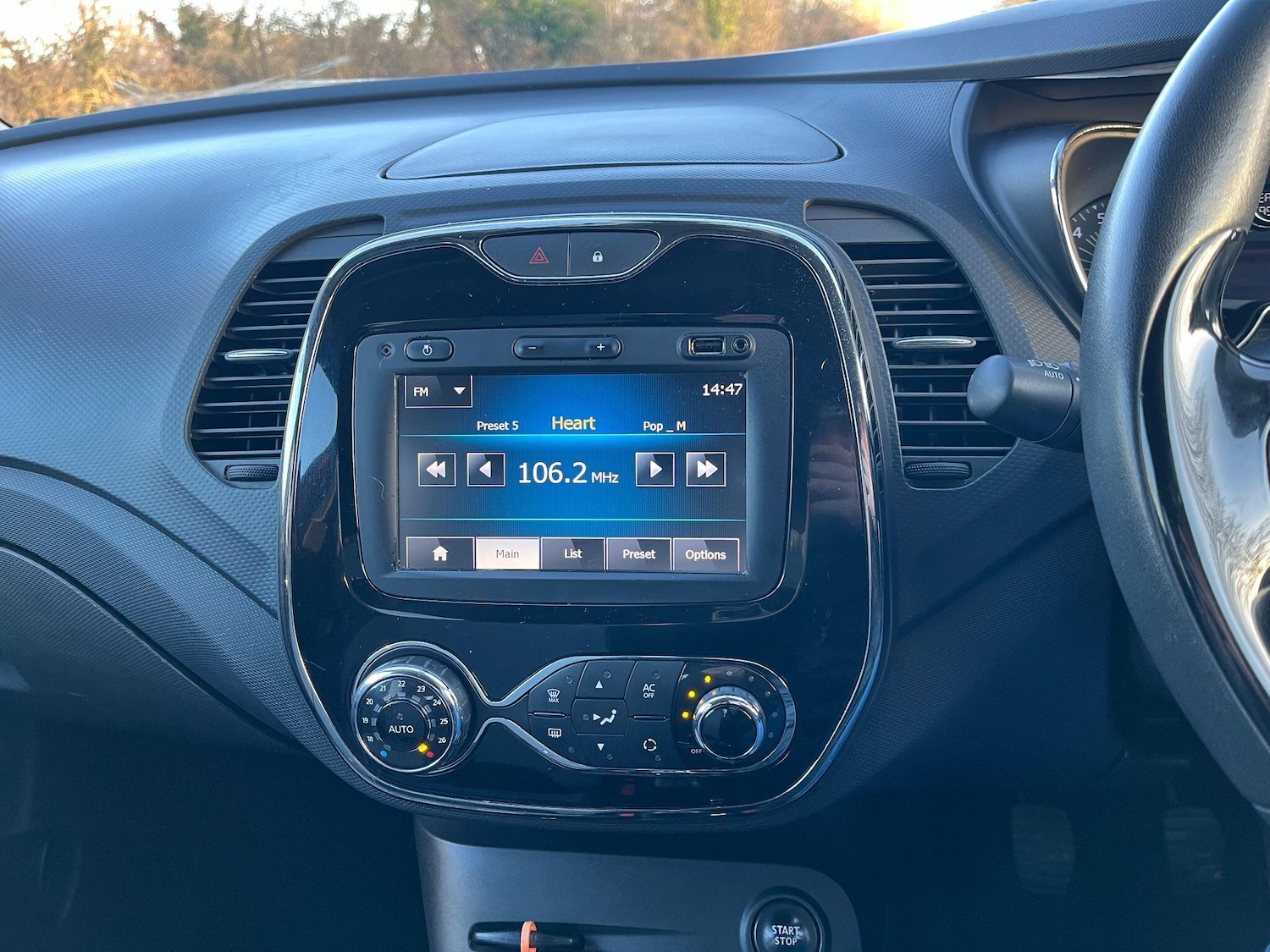 Used Renault Captur 2014 for sale - 77145912: Photo 19