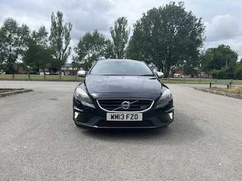 Used Volvo V40 2013 for sale - 75328514: Photo