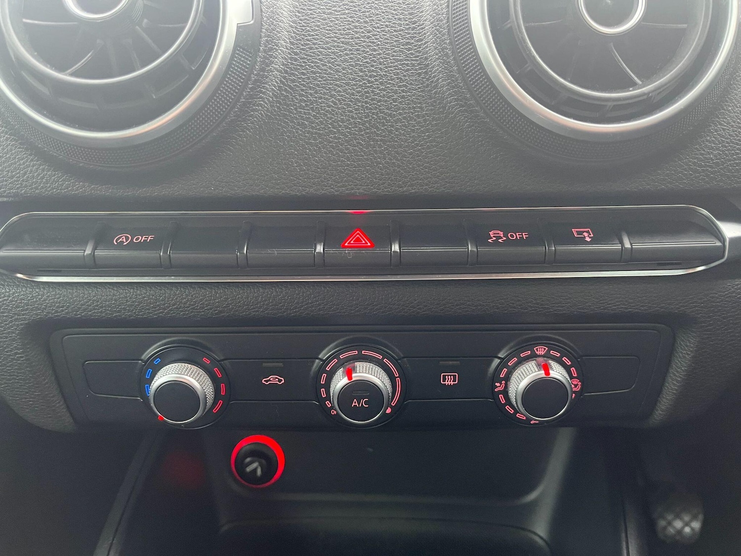 Used Audi A3 2014 for sale - 76501216: Photo 22