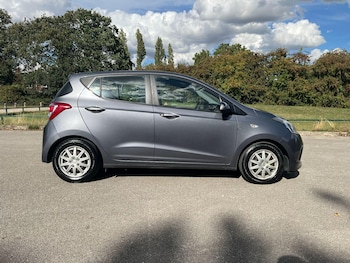 Used Hyundai i10 2014 for sale - 75980179: Photo