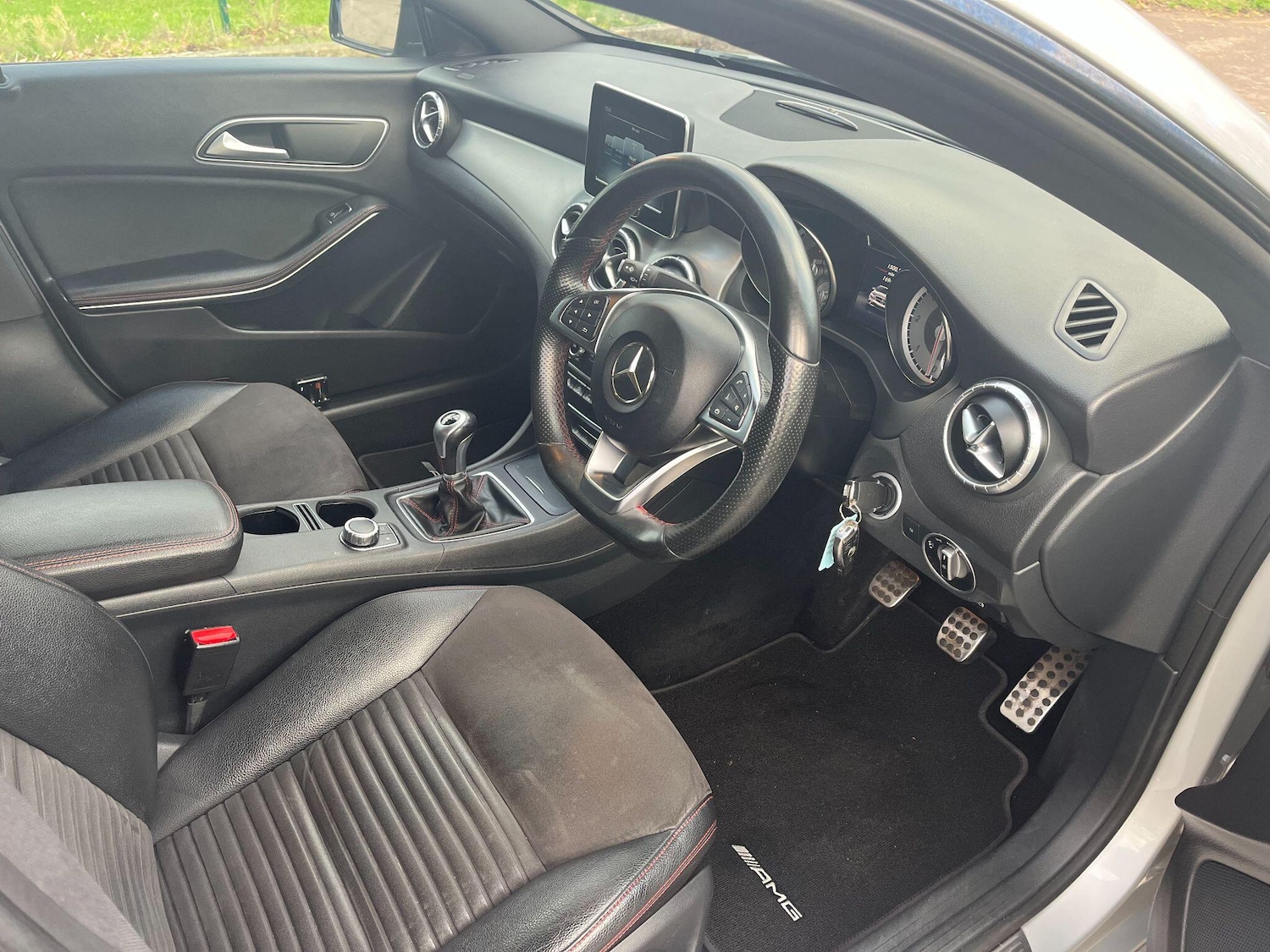 Used Mercedes-Benz CLA 2015 for sale - 76915201: Photo 11