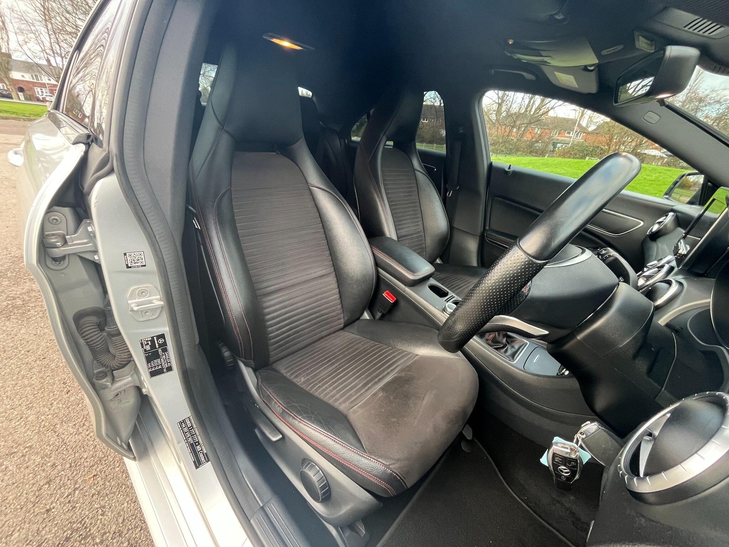 Used Mercedes-Benz CLA 2015 for sale - 76915201: Photo 12