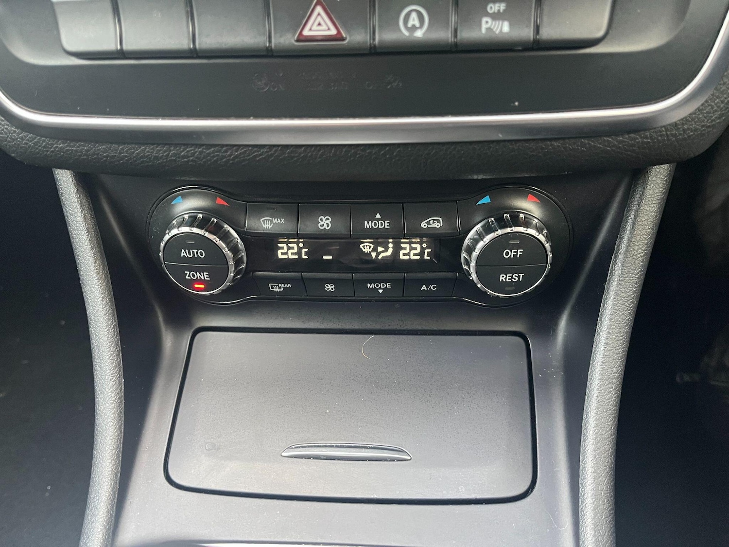 Used Mercedes-Benz CLA 2015 for sale - 76915201: Photo 17