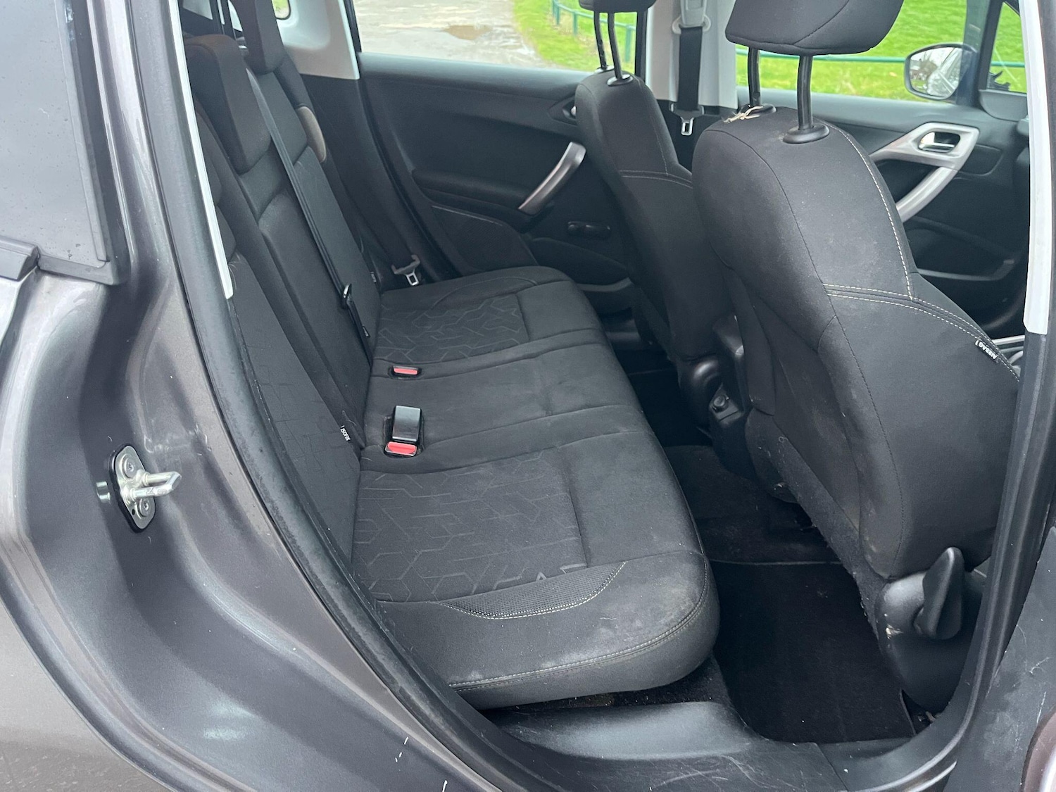 Used Peugeot 2008 2015 for sale - 77307780: Photo 9