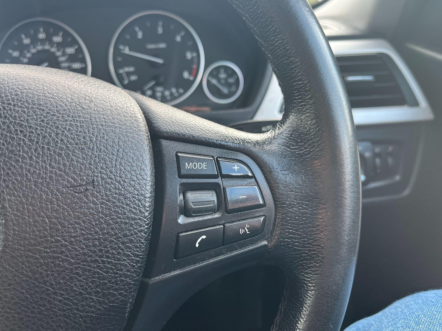 Used BMW 3 Series 2017 for sale - 77269436: Photo 28