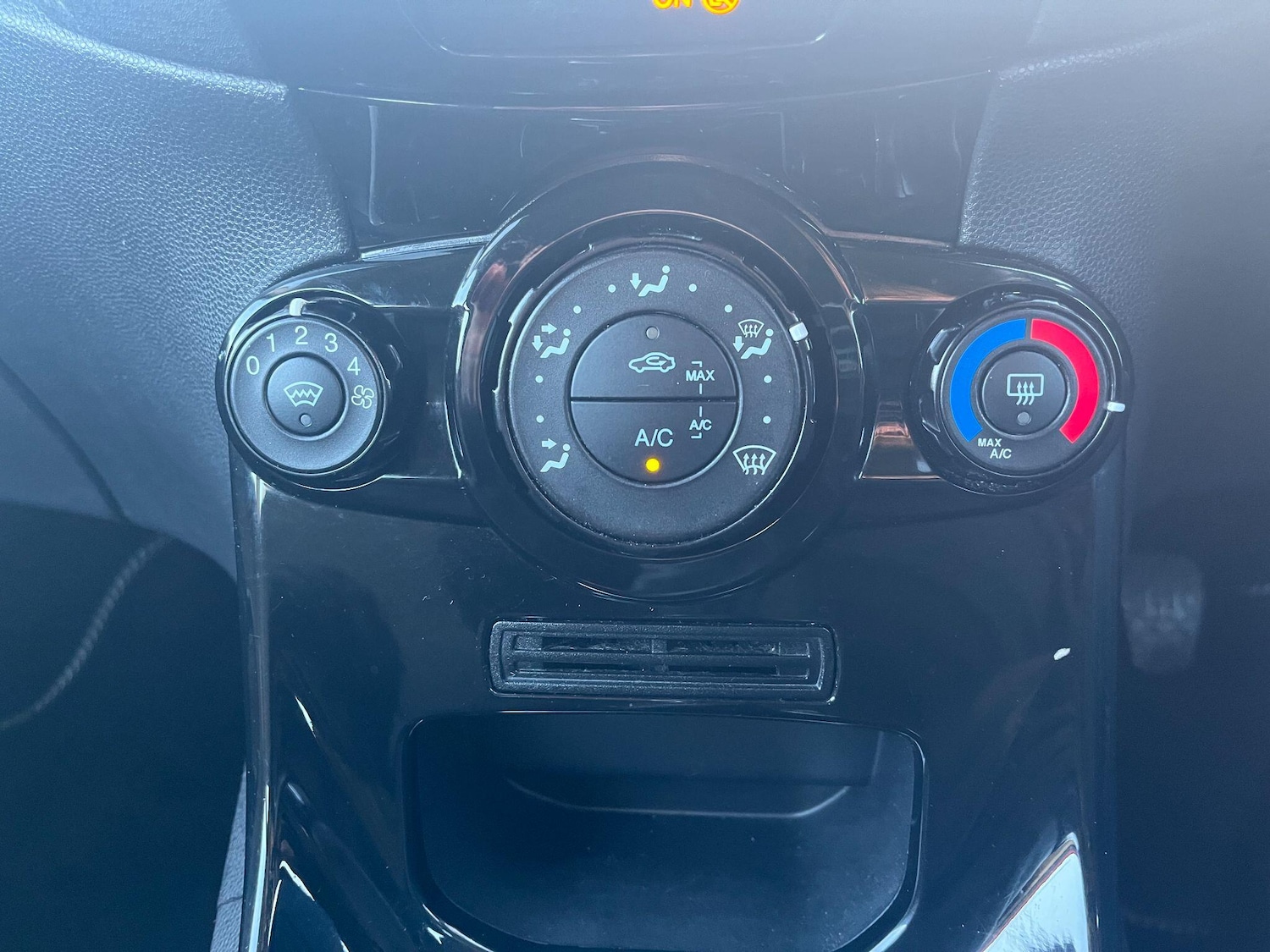 Used Ford Fiesta 2016 for sale - 77010615: Photo 23