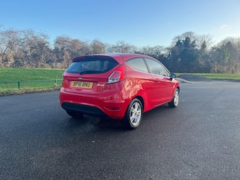 Used Ford Fiesta 2016 for sale - 77010615: Photo