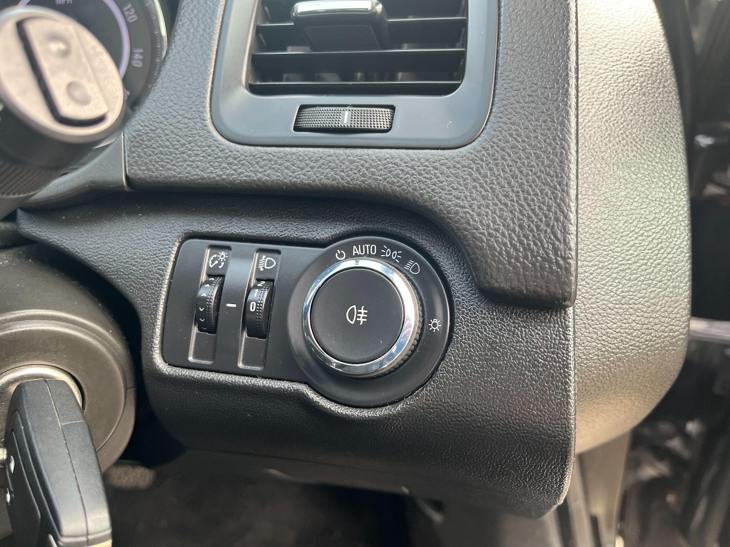 Used Vauxhall Insignia 2015 for sale - 77660518: Photo 19