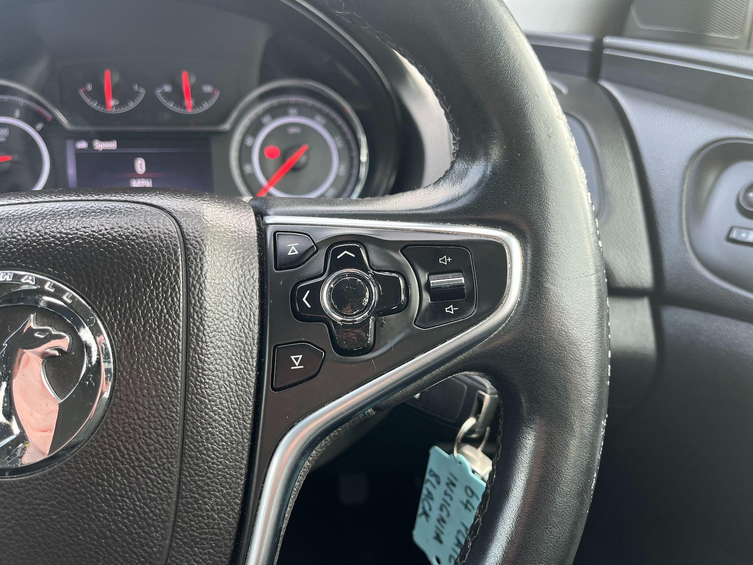 Used Vauxhall Insignia 2015 for sale - 77660518: Photo 28