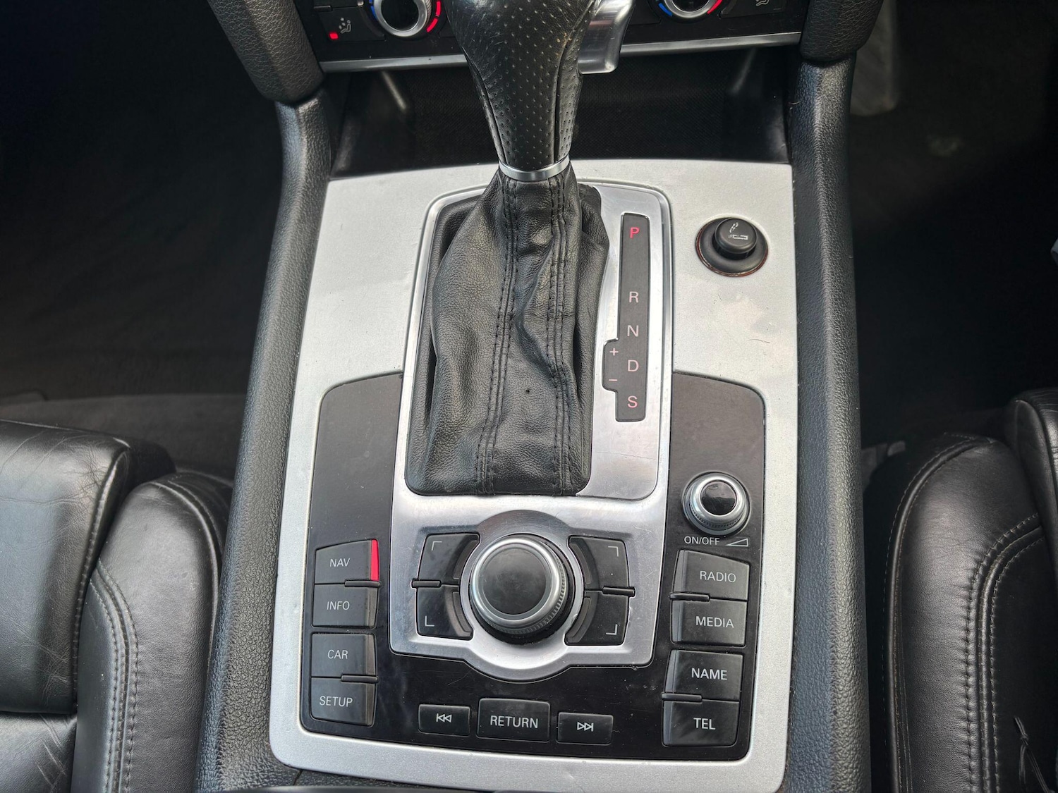 Used Audi Q7 2010 for sale - 76217005: Photo 28