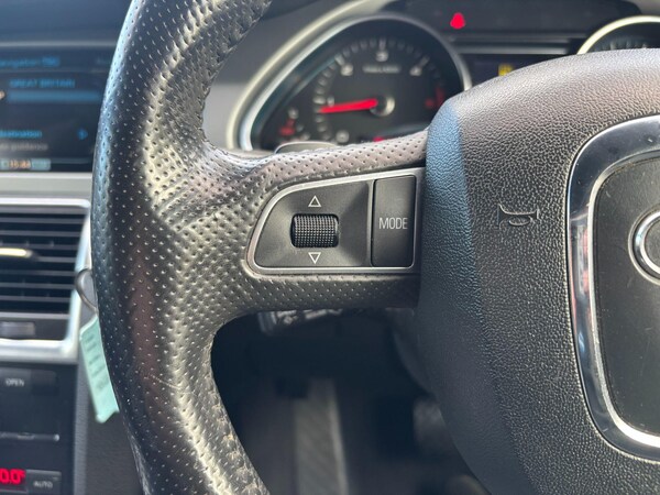 Used Audi Q7 2010 for sale - 76217005: Photo 29