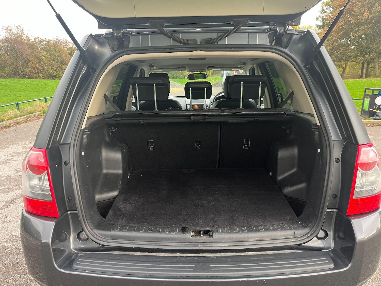Used Land Rover Freelander 2 2010 for sale - 76338686: Photo 11