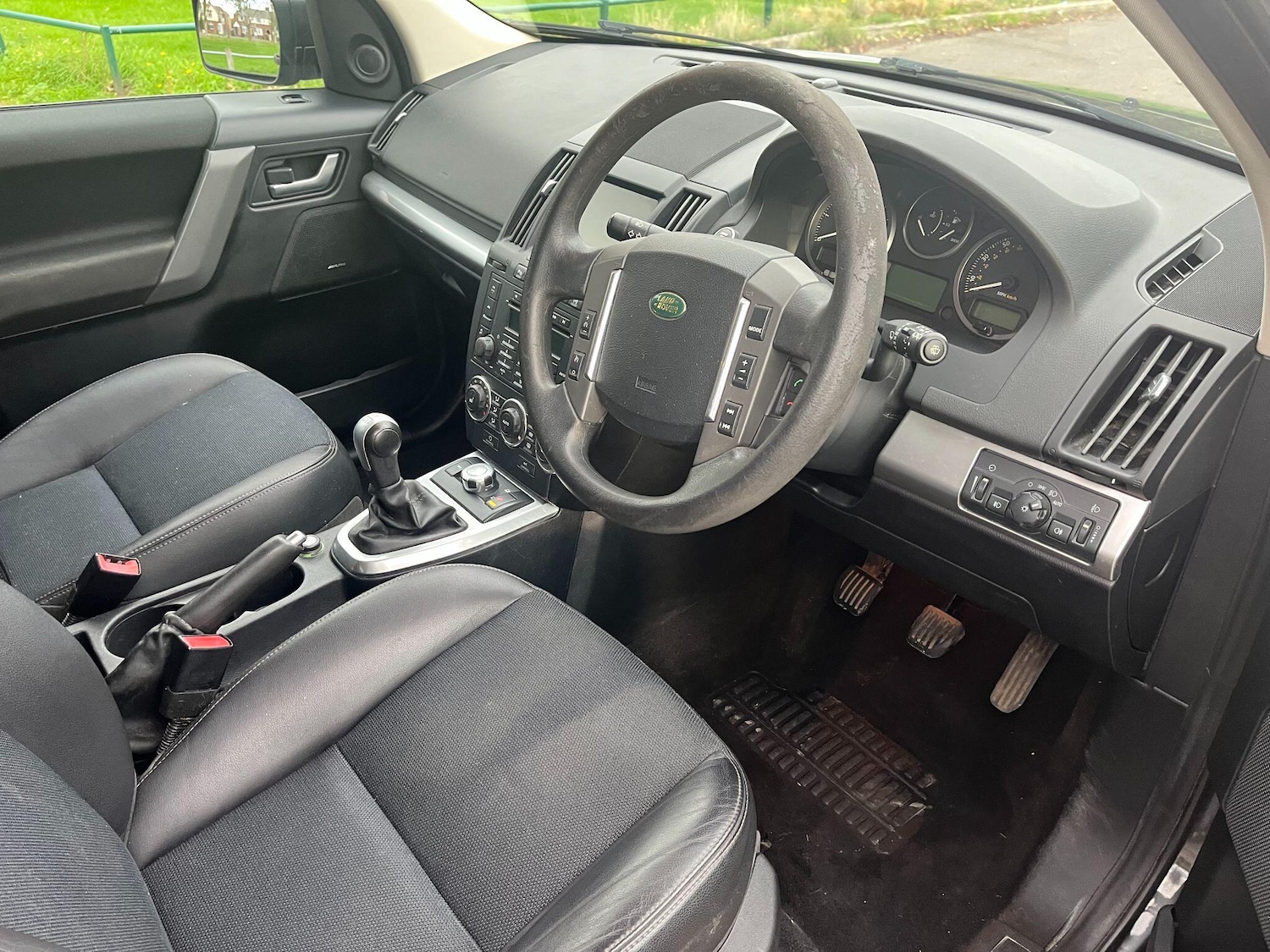 Used Land Rover Freelander 2 2010 for sale - 76338686: Photo 13