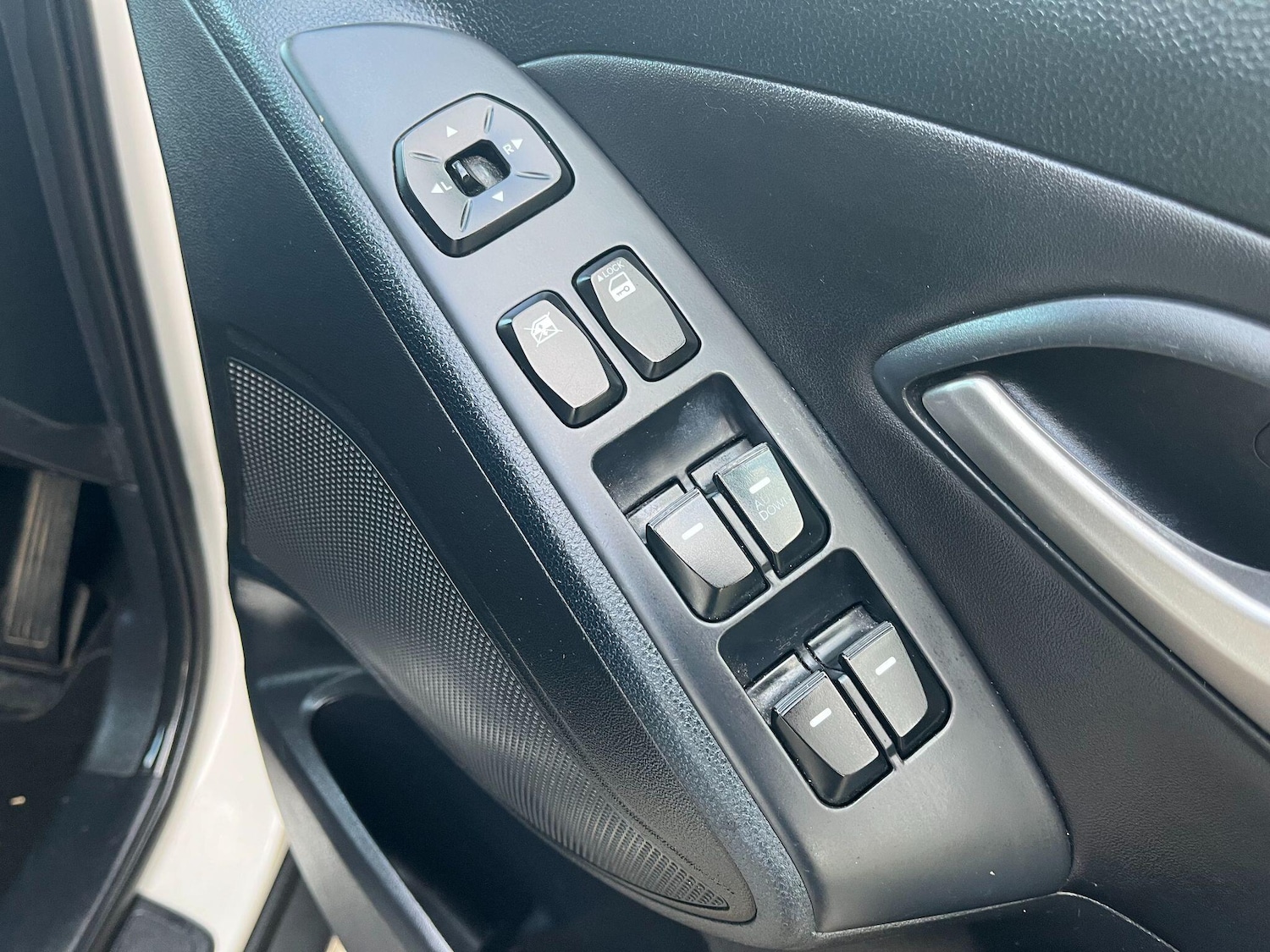 Used Hyundai Ix35 2012 for sale - 76361703: Photo 16