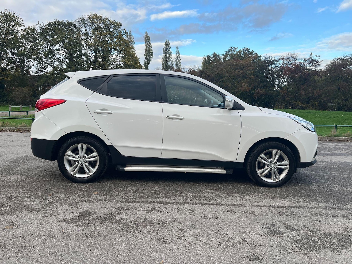 Used Hyundai Ix35 2012 for sale - 76361703: Photo 2