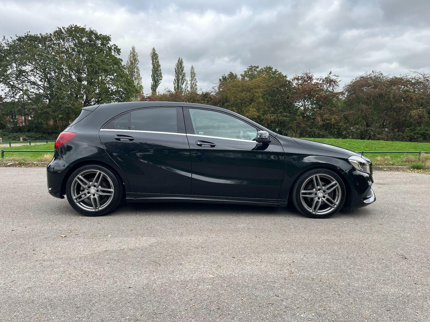 Used Mercedes-Benz A-Class 2016 for sale - 76216994: Photo 2