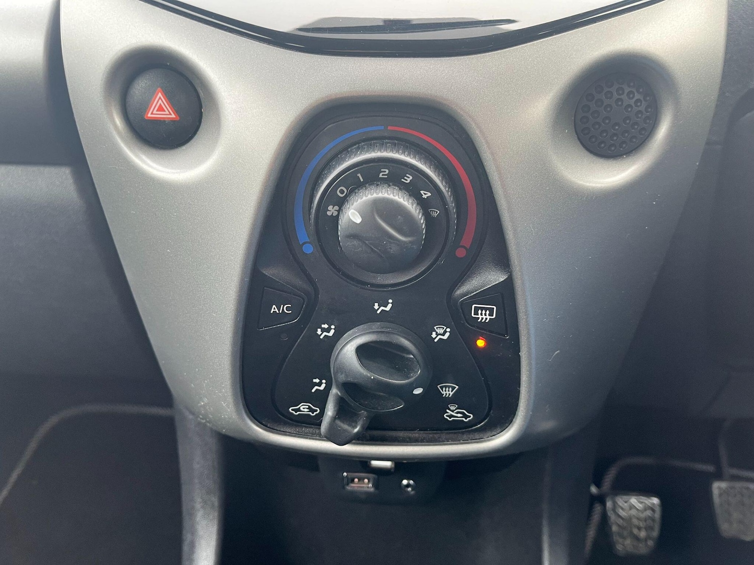 Used Peugeot 108 2016 for sale - 77706410: Photo 20