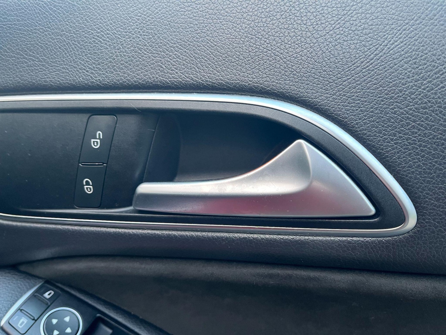 Used Mercedes-Benz CLA 2015 for sale - 76915213: Photo 16