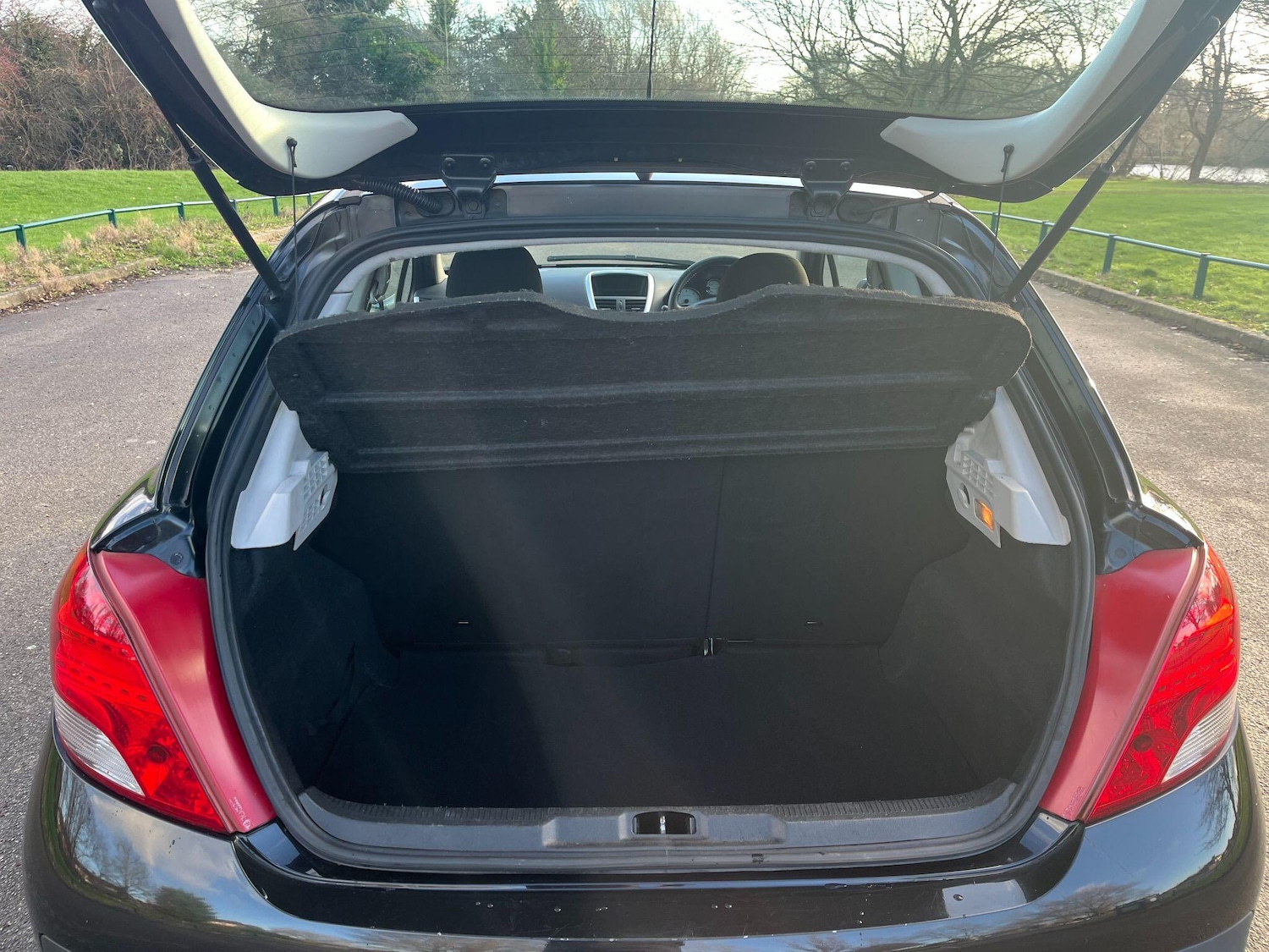 Used Peugeot 207 2012 for sale - 76915222: Photo 10