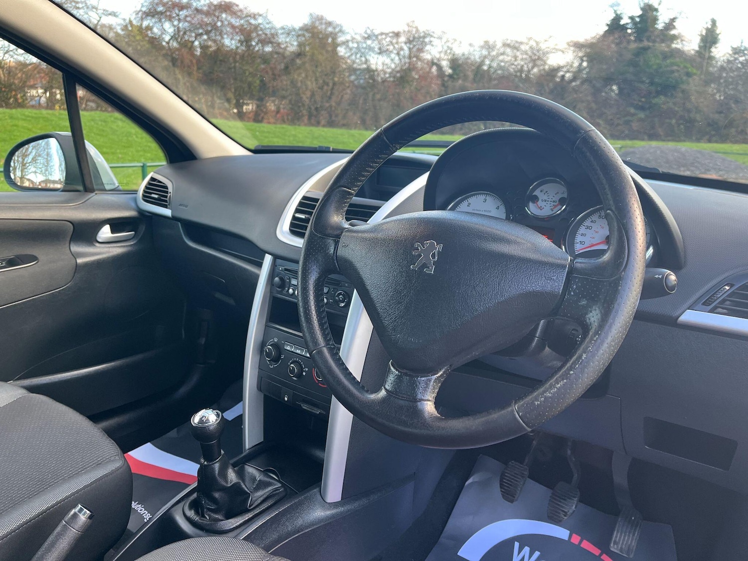 Used Peugeot 207 2012 for sale - 76915222: Photo 17