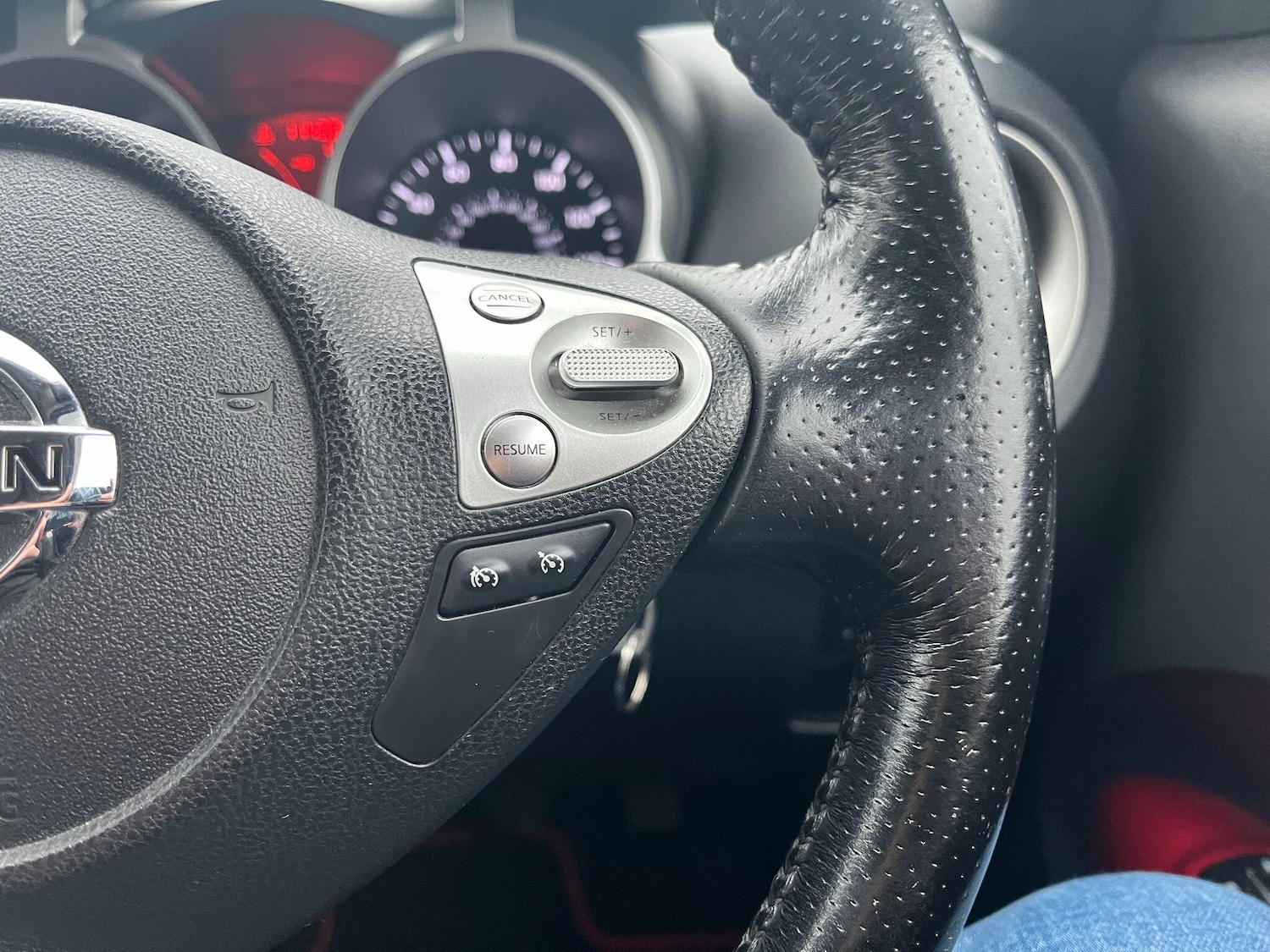 Used Nissan Juke 2011 for sale - 76826859: Photo 26