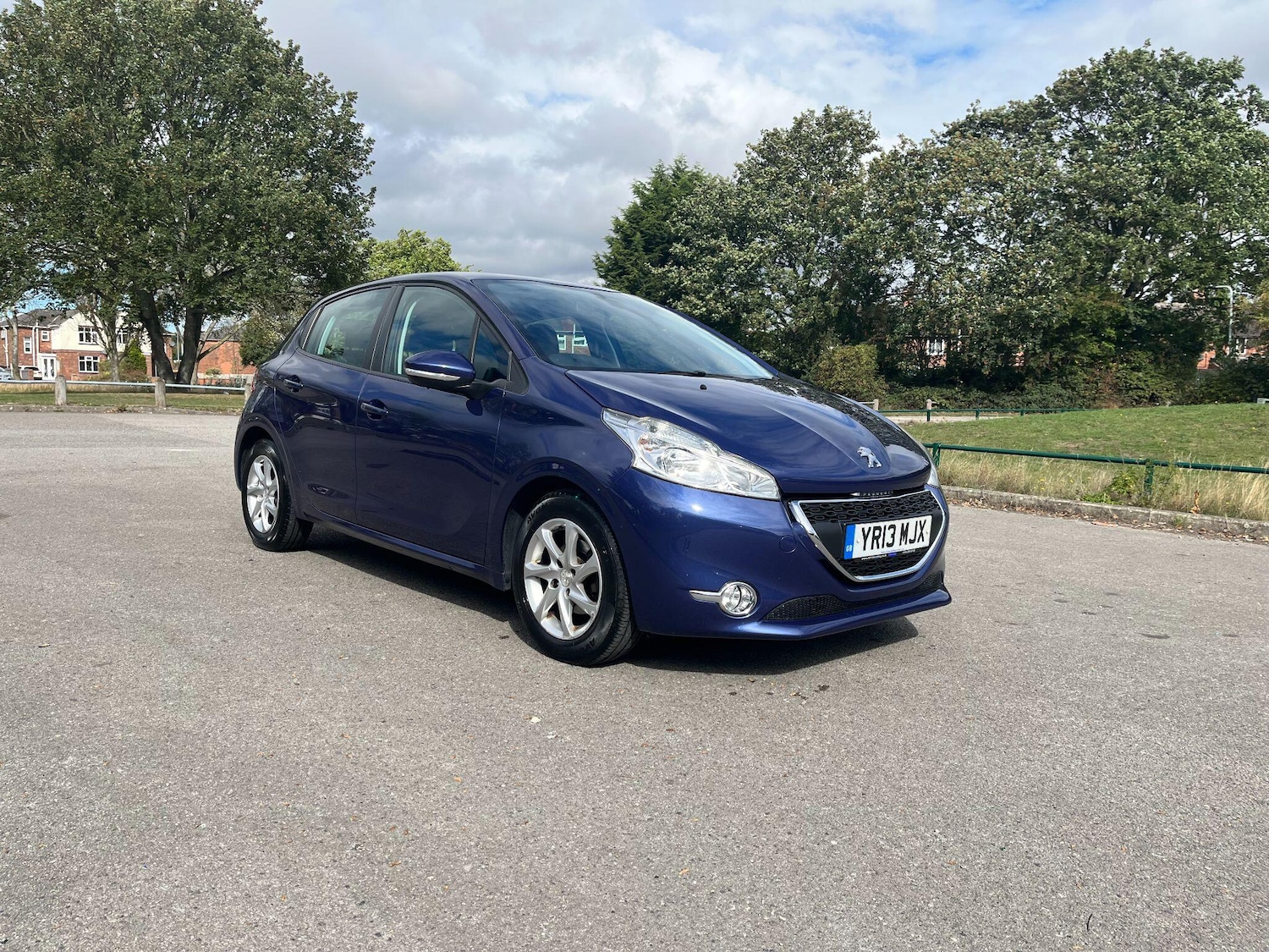 Used Peugeot 208 2013 for sale - 76788406: Photo 1