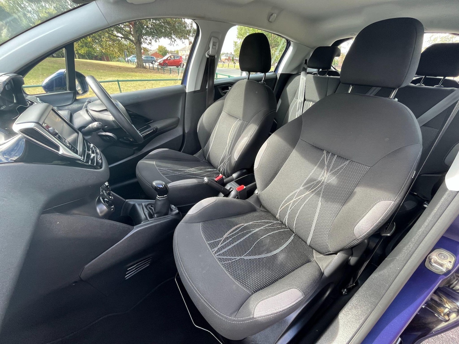 Used Peugeot 208 2013 for sale - 76788406: Photo 15