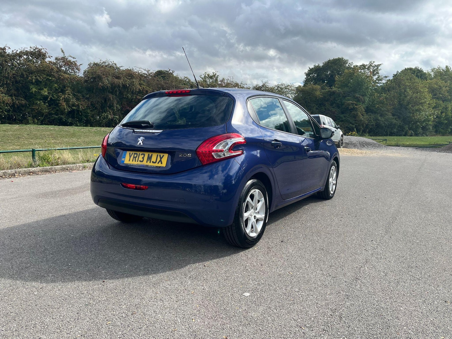 Used Peugeot 208 2013 for sale - 76788406: Photo 3