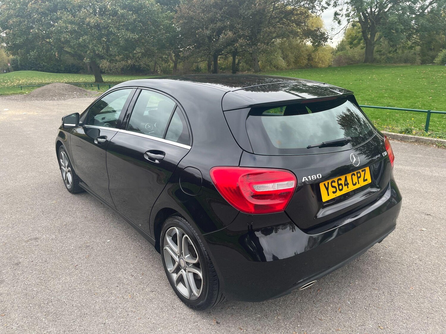 Used Mercedes-Benz A-Class 2015 for sale - 76232891: Photo 5