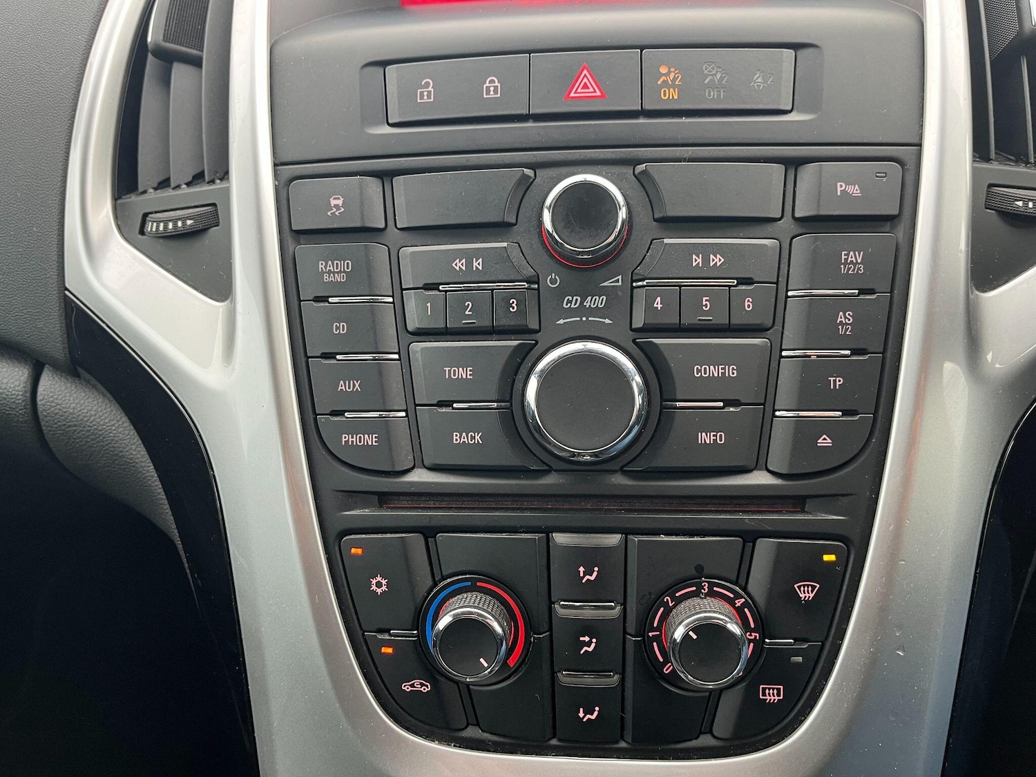 Used Vauxhall Astra 2012 for sale - 76717523: Photo 19