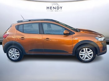 Used Dacia Sandero Stepway 2024 for sale - 79199398: Photo