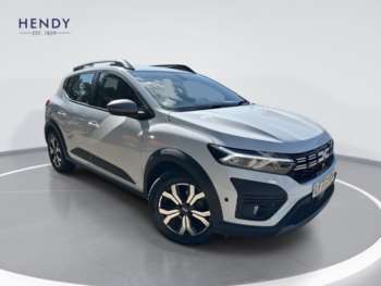 2023 (73) - TCE Journey 5-Door