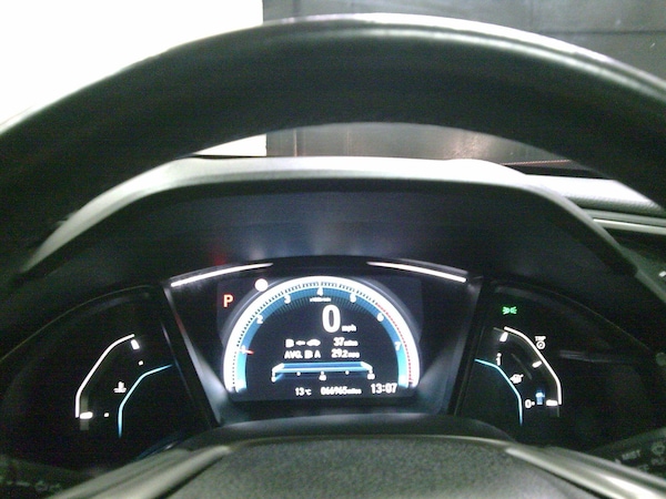 Used Honda Civic 2017 for sale - 76337410: Photo 16