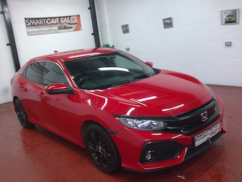 Used Honda Civic 2017 for sale - 76337410: Photo 2