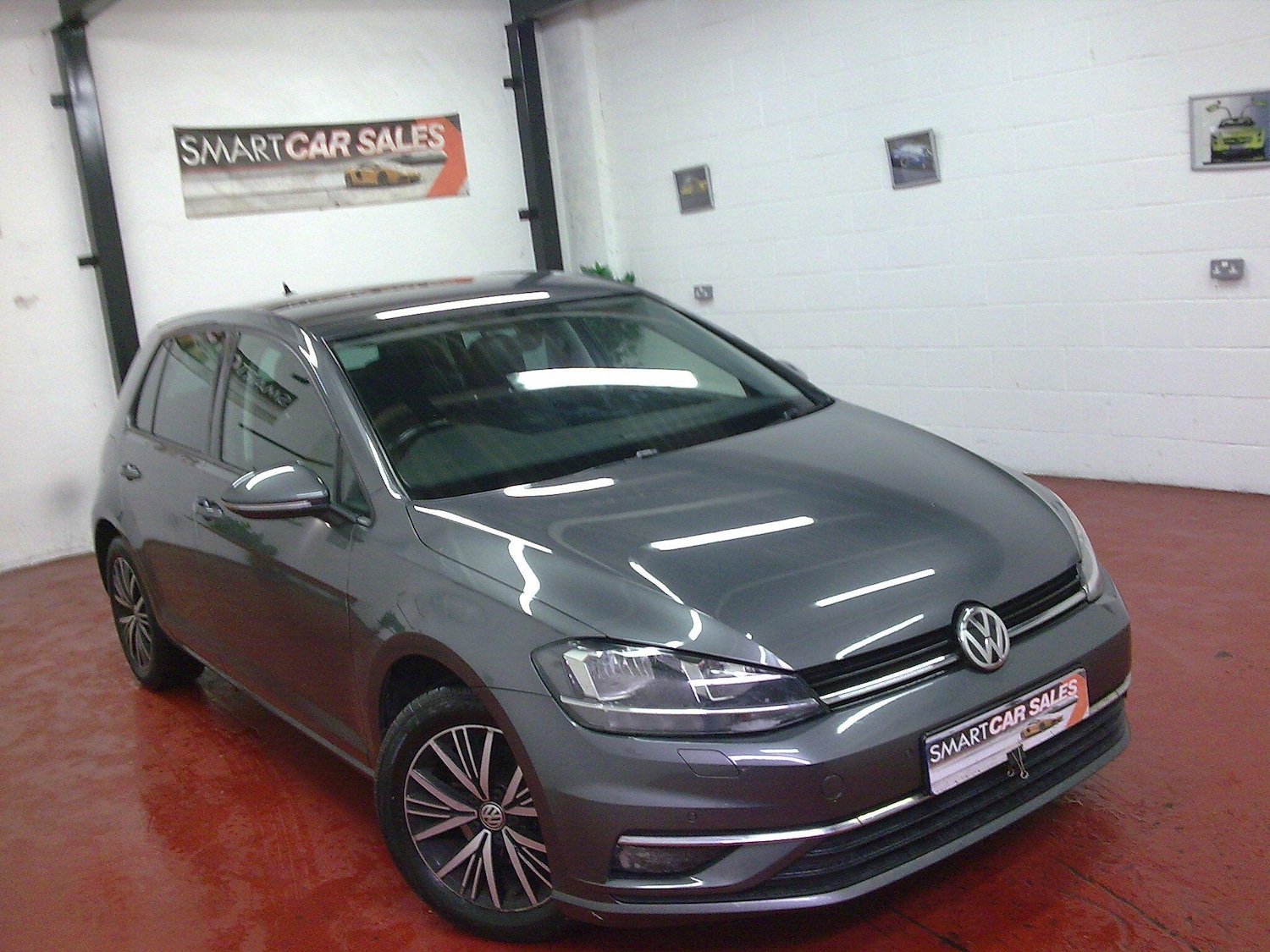 Used Volkswagen Golf 2017 for sale - 78127543: Photo 1