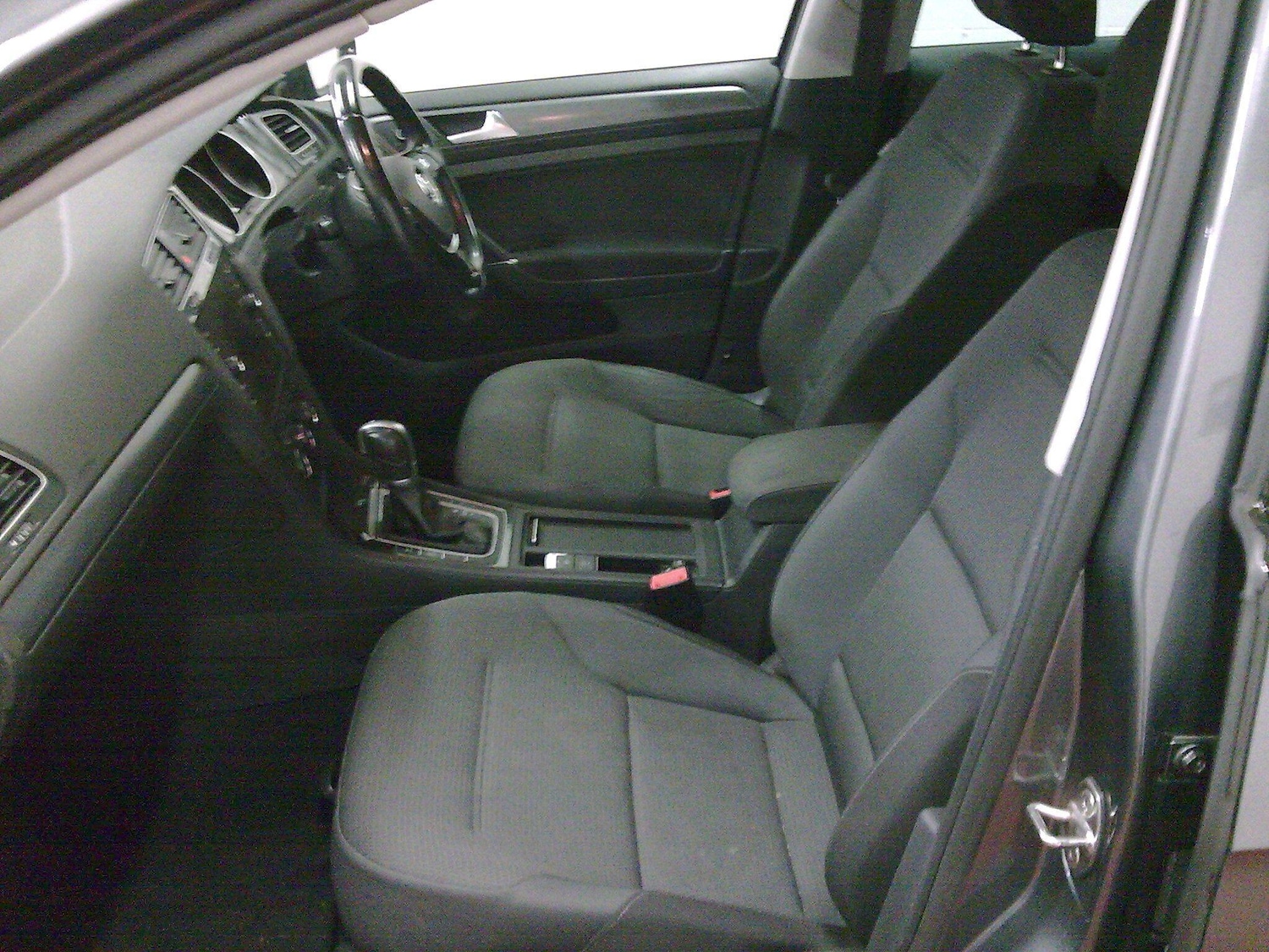 Used Volkswagen Golf 2017 for sale - 78127543: Photo 11