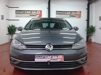 Used Volkswagen Golf 2017 for sale - 78127543: Photo