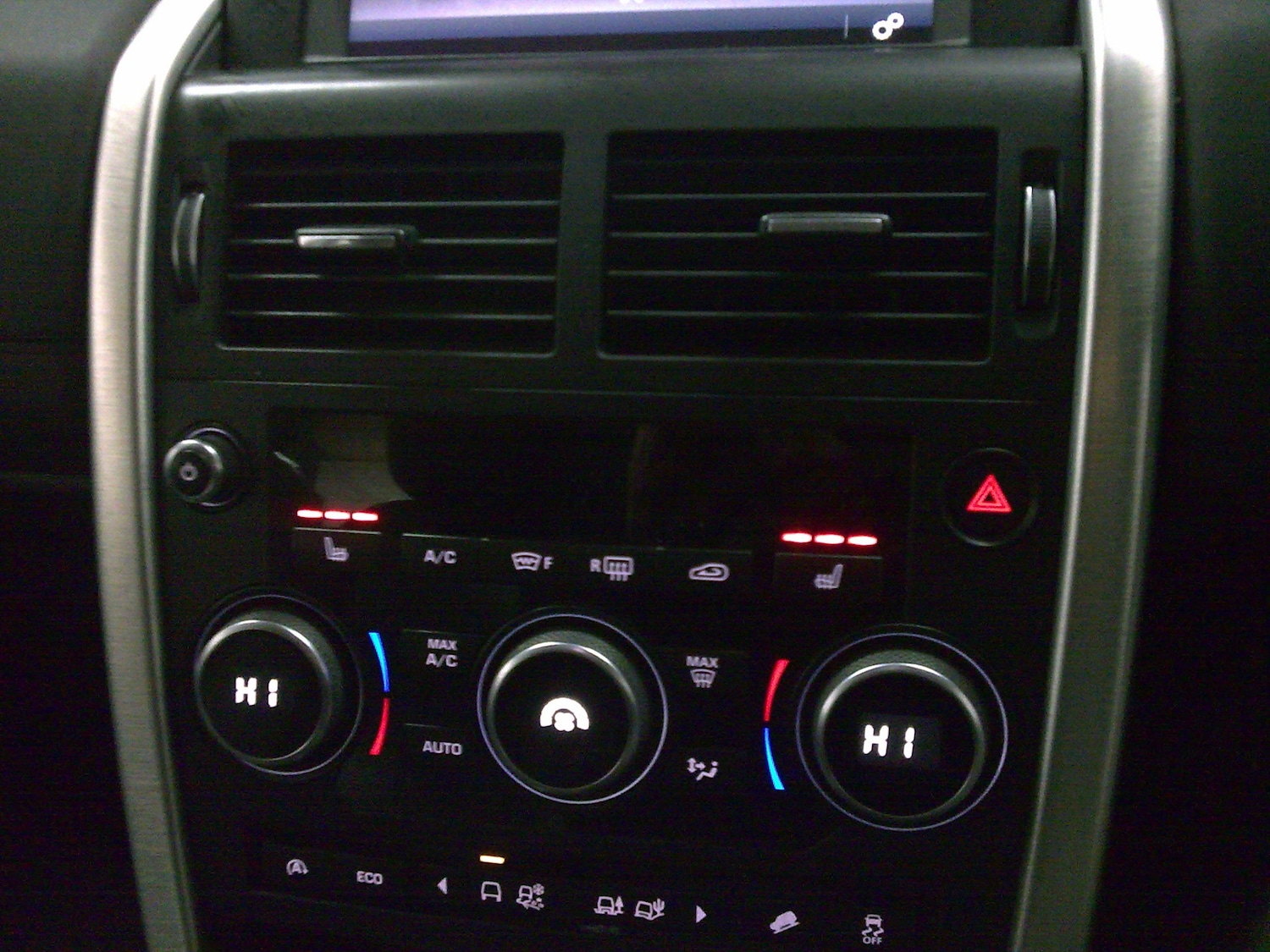 Used Land Rover Discovery Sport 2017 for sale - 77049125: Photo 24