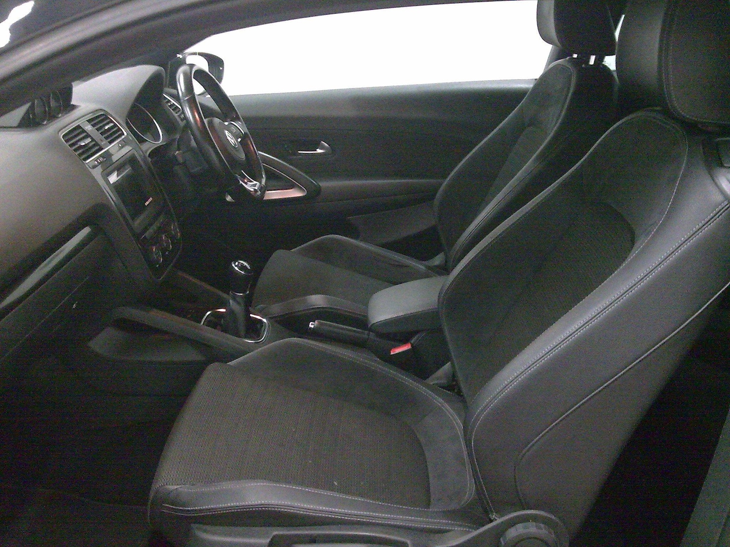 Used Volkswagen Scirocco 2017 for sale - 76989882: Photo 11