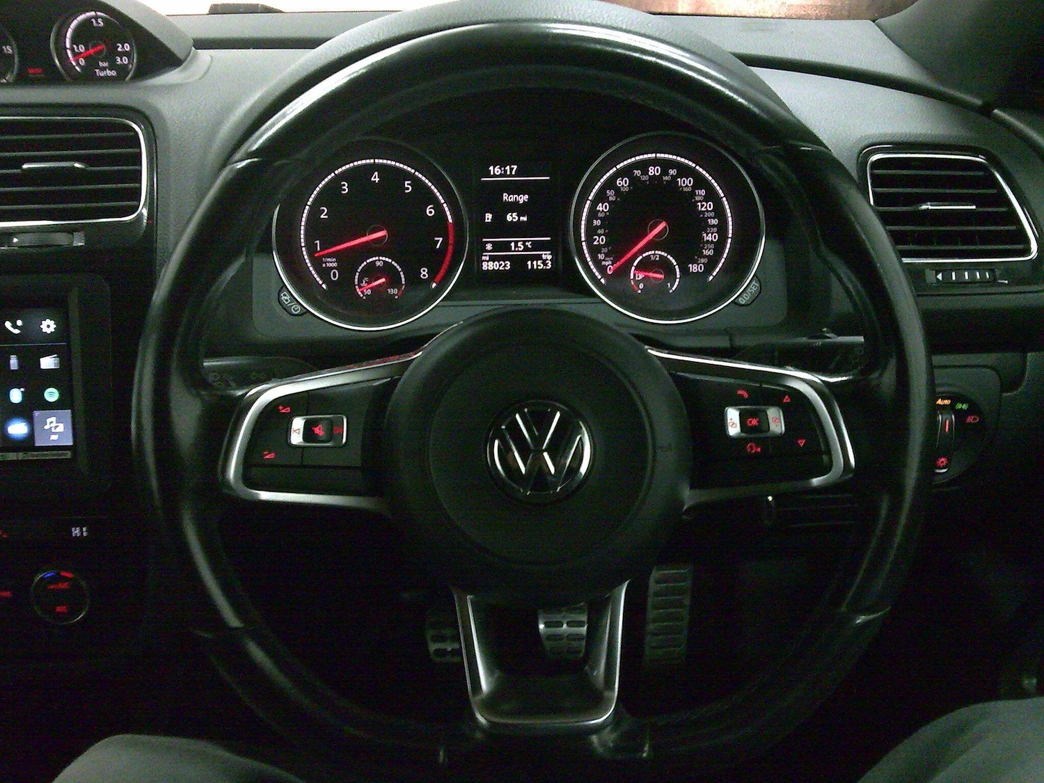 Used Volkswagen Scirocco 2017 for sale - 76989882: Photo 15