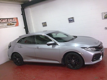 Used Honda Civic 2017 for sale - 75884325: Photo